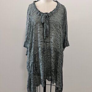 Grizas Gray Sheer Short Sleeve Dress